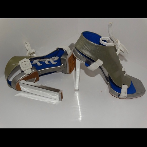 Jeffrey Campbell Ibiza last mirror heels - Picture 3 of 3